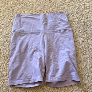 Aritzia TNA Women's Lavender Shorts